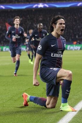 Fußball, CL, Paris St. Germain - FC Barcelona February 14, 2017 - Paris, France - PSG Edinson Cavani celebrates after scoring during the UEFA Champions League round of 16 first leg football match between Paris Saint-Germain and FC Barcelona Barca on February 14, 2017 at the Parc des Princes stadium in Paris. Paris Saint-Germain v FC Barcelona - UEFA Champions League Round of 16: First Leg  - ZUMAn230 20170214_zaa_n230_539 Copyright: xGeoffroyxVanxDerxHasseltx