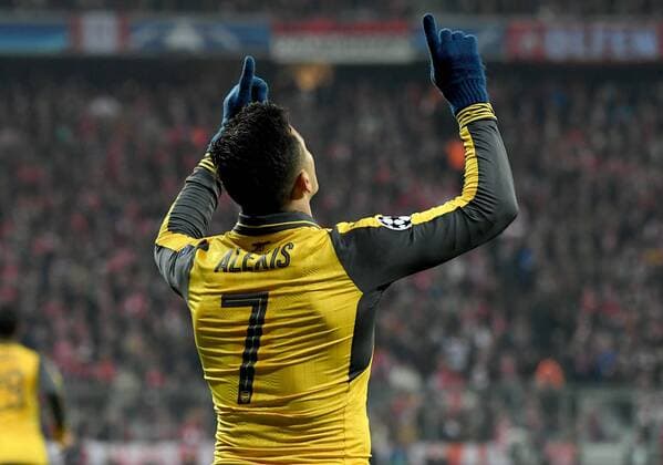 15.02.2017, xjhx, Fussball Champions League, FC Bayern Muenchen - Arsenal London, emspor, v.l. Alexis Sanchez (Arsenal London) Torjubel, Goal celebration, celebrate the goal zum 1:1 Muenchen