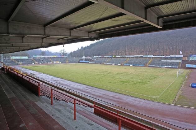 Fußball, Stadiongeschichte Sportfreunde Siegen Das Leimbachstadion, Heimstaette der Sportfreunde Siegen Fussball Regionalliga West, Leimbachstadion, Sportfreunde Siegen am 16.02.2017 in Siegen Deutschland.
