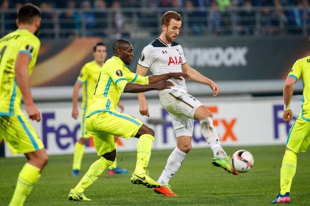 Gent s Anderson Esiti fights for the ball during a game between Belgian soccer team KAA Gent and British team Tottenham, first-leg of the 1 16 finals of the Europa League competition, Thursday 16 February 2017, in Gent. KURTxDESPLENTER  x05048815x