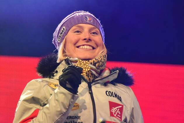 February 16, 2017: 1st place Tessa WORLEY (FRA) pose for photographs at the medal ceremony for the women s giant slalom event of the FIS Alpine World Ski Championships at St Moritz, Switzerland. Cal Media Skiing 2017: Alpine World Ski Championships - 16 Feb - ZUMAc04_ 20170216_zaf_c04_108 Copyright: xSydneyxLowx