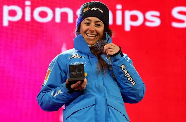 Ski Alpin, WM in St. Moritz, Riesenslalom Damen - Siegerehrung am Abend ALPINE SKIING - FIS Ski WC St. Moritz SANKT MORITZ,SWITZERLAND,16.FEB.17 - ALPINE SKIING - FIS Alpine World Ski Championships, giant slalom ladies, award ceremony. Image shows Sofia Goggia (ITA). GEPAxpictures xMarioxKneisl