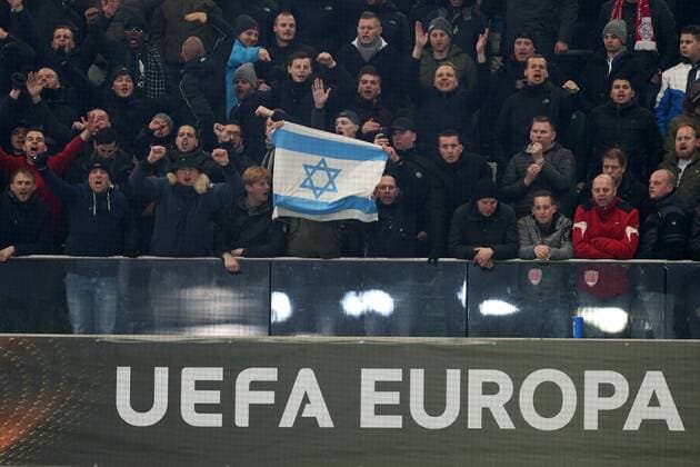 Warschau, Polen - Fussball, Europa League, Legia Warschau vs. Ajax Amsterdam: KIBICE AJAKSU  170216PYK0007