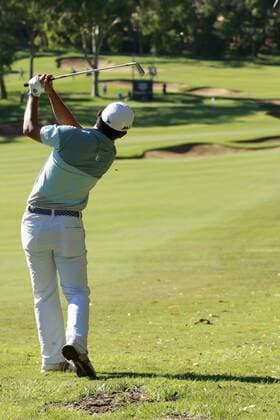 February 17th 2017, Lake Karrinyup Country Club, Perth, Western Australia, Australia; ISPS Handa World Super 6 Perth Golf Tournament Day 2; Sam Chien (USA) plays an approach shot on the second hole during his round on day 2 xDavidxWoodleyx  ActionPlus11847067