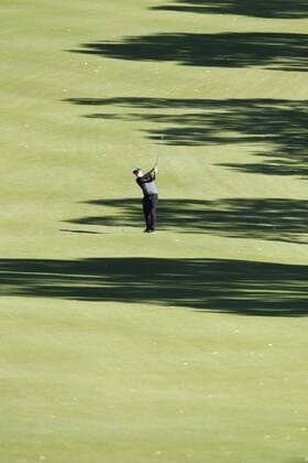 February 17th 2017, Lake Karrinyup Country Club, Perth, Western Australia, Australia; ISPS Handa World Super 6 Perth Golf Tournament Day 2; Andrew Martin (AUS) plays an approach shot on the second fairway during his round on day 2 xDavidxWoodleyx  ActionPlus11847080