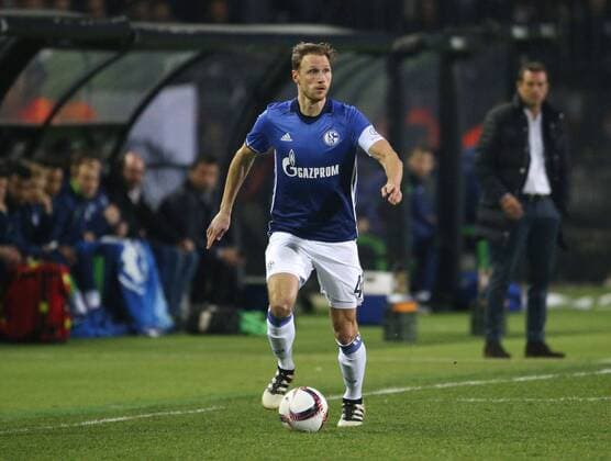 16.02.2017, Fussball, UEFA Europa League, Saison 2016 2017, Zwischenrunde, PAOK Saloniki - FC Schalke 04, Benedikt Hoewedes, Benedikt Höwedes (Schalke 04)