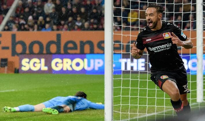 Karim Bellarabi (Bayer 04 Leverkusen 38) beim Torjubel nach dem Treffer zum 1:0 (50.000 Bundesligatreffer) beim Bundesligaspiel zwischen dem FC Augsburg und Bayer 04 Leverkusen am 17.02.2017 Eibner Augsburg Copyright: xSchuelerx xEibnerx-xPressefotox EP_JSE