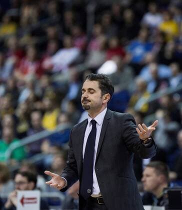 Berlin, Deutschland, 18.02.2017: Basketball - Top FOUR - FC Bayern Muenchen - ALBA Berlin. Trainer Ahmet Caki (Alba)