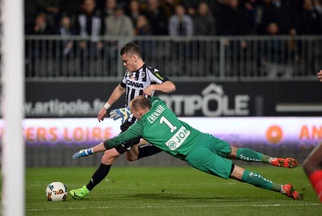 Pierrick Capelle (ang) - Siarhei Chernik (nan) FOOTBALL : Angers vs Nancy - Ligue 1 - 18 02 2017 AnthonyBIBARD FEP Panoramic 