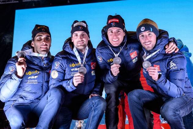 18.02.2017, Biathlonarena, Hochfilzen, AUT, IBU Weltmeisterschaften Biathlon, Hochfilzen 2017, Staffel Herren, Siegerehrung, im Bild Martin Fourcade, Jean Guillaume Beatrix, Quentin Fillion Maillet, Simon Desthieux (FRA) Martin Fourcade Jean Guillaume Beatrix Quentin Fillion Maillet Simon Desthieux of France during Winner Ceremony of the Mens Relay of the IBU Biathlon World Championships at the Biathlonarena in Hochfilzen, Austria on 2017 02 18. Hochfilzen  EP_ade  