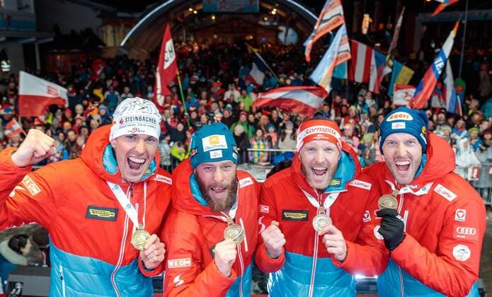18.02.2017, Biathlonarena, Hochfilzen, AUT, IBU Weltmeisterschaften Biathlon, Hochfilzen 2017, Staffel Herren, Siegerehrung, im Bild Bronzedemaillengewinner Julian Eberhard (AUT), Daniel Mesotitsch (AUT), Simon Eder (AUT), Dominik Landertinger (AUT) Bronze Medalist Julian Eberhard of Austria Daniel Mesotitsch of Austria Simon Eder of Austria Dominik Landertinger of Austria during Winner Ceremony of the Mens Relay of the IBU Biathlon World Championships at the Biathlonarena in Hochfilzen, Austria on 2017 02 18. Hochfilzen  EP_fei  