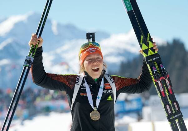 Biathlon 19.02.2017 IBU Weltmeisterschaften Hochfilzen AUT 12,5 km MASSENSTART Damen Frauen DAHLMEIER Laura GER Jubel Freude