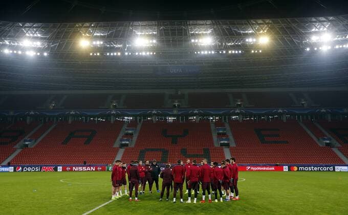 Atletico Madrid practice session in Leverkusen before the Champions League match. In this picture, the players in action. xPabloxGarciax 