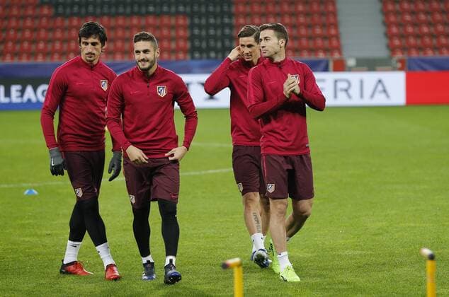 Atletico Madrid training session in Leverkusen before the Champions League match. In this picture, Savic, Koke, Gabi and Torres. xPabloxGarciax 