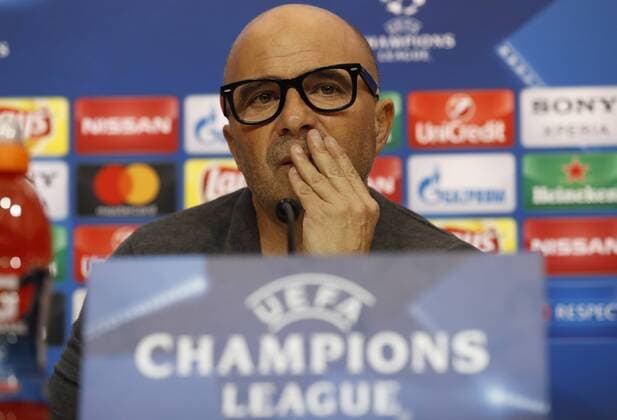 Sevilla FC s Argentinian head coach, Jorge Sampaoli, during a press conference PK Pressekonferenz held after a team s training session at Sanchez Pizjuan stadium in Sevilla, Spain, 21 February 2017. Sevilla will face Leicester in a Champions League round of 16 first leg soccer match the upcoming 22 february. SEVILLA PRESS CONFERENCE !ACHTUNG: NUR REDAKTIONELLE NUTZUNG!  Copyright: xJULIOxMUÑOZx GRA184 20170221-636232879046630065