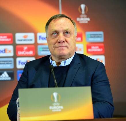 Fenerbahce s Dutch Coach Dick Advocaat attend a press conference PK Pressekonferenz following a training session in Istanbul, Turkey, 21 February 2017. Fenerbahce will face Krasnodar in a UEFA Europa League match on 22 February 2017. 