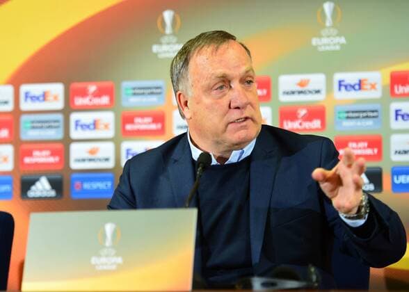 Fenerbahce s Dutch Coach Dick Advocaat attend a press conference PK Pressekonferenz following a training session in Istanbul, Turkey, 21 February 2017. Fenerbahce will face Krasnodar in a UEFA Europa League match on 22 February 2017. 