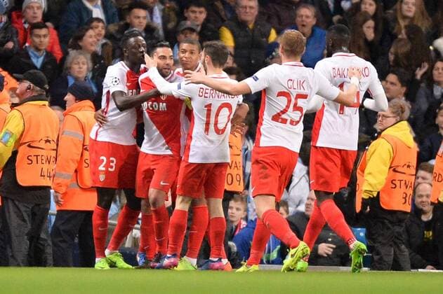 Fußball, CL, Manchester City - AS Monaco 09 RADAMEL FALCAO (mon) - 23 BENJAMIN MENDY (mon) - 29 Kylian Mbappe Lottin (mon) - JOIE FOOTBALL : Manchester City vs AS Monaco - Champions League - 21 02 2017 AnthonyBIBARD FEP Panoramic 