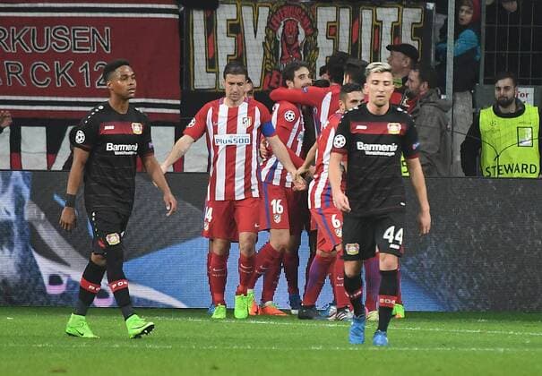21.02.2017, xhbx, Fussball Champions League, Bayer 04 Leverkusen - Atletico Madrid, emspor, v.l. Fernando Torres (Atletico Madrid) celebrate the goal, Torjubel zum 2:4 Leverkusen