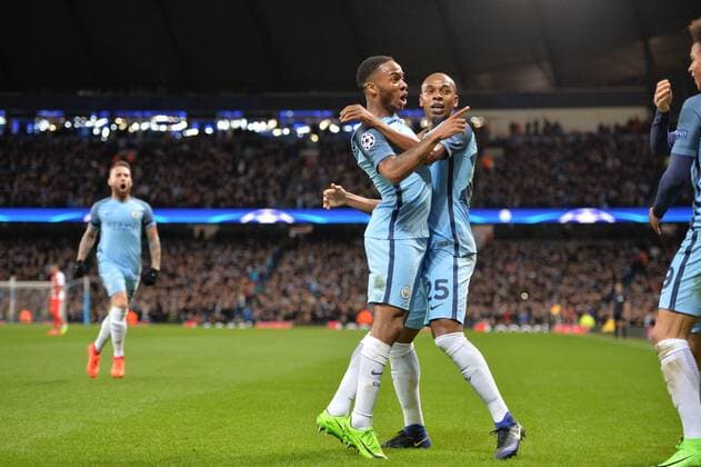 07 Raheem Sterling (mc) - 25 Fernandinho (mc) - JOIE FOOTBALL : Manchester City vs AS Monaco - Champions League - 21 02 2017 AnthonyBIBARD FEP Panoramic 