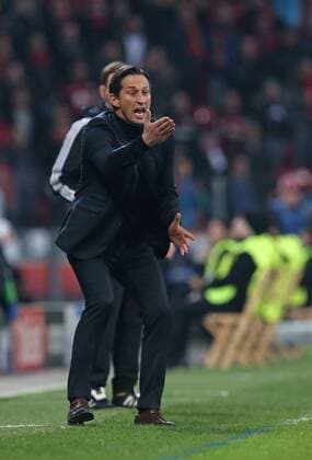 21.02.2017, Fussball UEFA Champions League 2016 2017, Achtelfinale, Bayer 04 Leverkusen - Atletico Madrid, in der BayArena Leverkusen. Trainer Roger Schmidt (Bayer Leverkusen) 