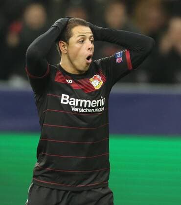 Leverkusen, Germany 21.02.2017, Champions League, Round of 16, 1st leg, Bayer Leverkusen vs Atletico Madrid, Chicharito (B04) reagiert nach verpasster Torchance. ( DeFodi512