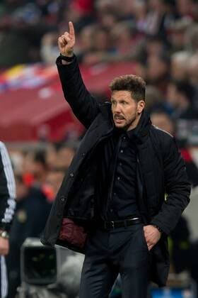 Leverkusen, Germany 21.02.2017, UEFA Champions League - 2016 17 Season, Bayer 04 Leverkusen - Club Atletico de Madrid, Trainer Diego Simeone (Atletico Madrid) gestikuliert ( DeFodi001