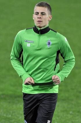 Fußball, EL, Borussia Mönchengladbach Training Italy: Borussia Monchengladbach Training Session Borussia Mönchengladbach s Thorgan Hazard during the training session at the Artemio Franchi Stadium on the eve of the UEFA Europa League Round of 32 - 2nd leg soccer match against A.c.f. Fiorentin  GiacomoxMorinix xPacificxPress