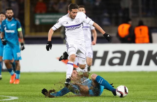 Anderlecht s Alexandru Chipciu and Zenit s Javi Garcia fight for the ball during a game between Russian team FC Zenit and Belgian soccer team RSC Anderlecht, return leg of the 1 16 finals of the Europa League competition, Thursday 23 February 2017, in Saint Petersburg, Russia. Anderlecht won 2-0 the first leg. VIRGINIExLEFOUR  x05053348x