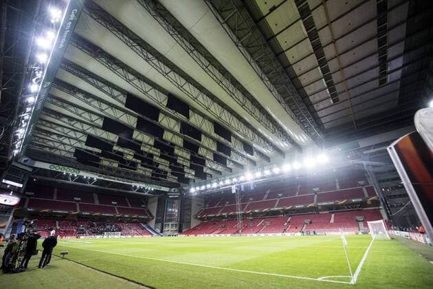 170223 Geschlossenes Faltdach des Parken Stadions vor der Europa League Partie FC Kopenhagen vs Ludogorez Rasgrad 23. Februar 2017 in Kopenhagen  Copyright: PETTERxARVIDSON BB170223PA015