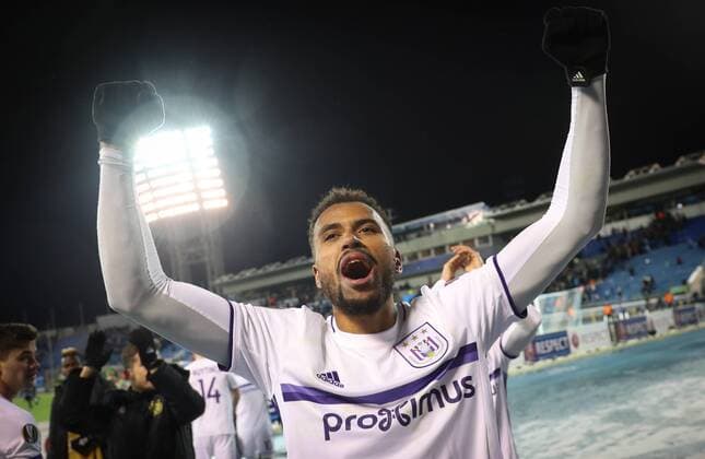 Anderlecht s Isaac Kiese Thelin celebrates after winning a game between Russian team FC Zenit and Belgian soccer team RSC Anderlecht, return leg of the 1 16 finals of the Europa League competition, Thursday 23 February 2017, in Saint Petersburg, Russia. Anderlecht won 2-0 the first leg. VIRGINIExLEFOUR  x05053390x