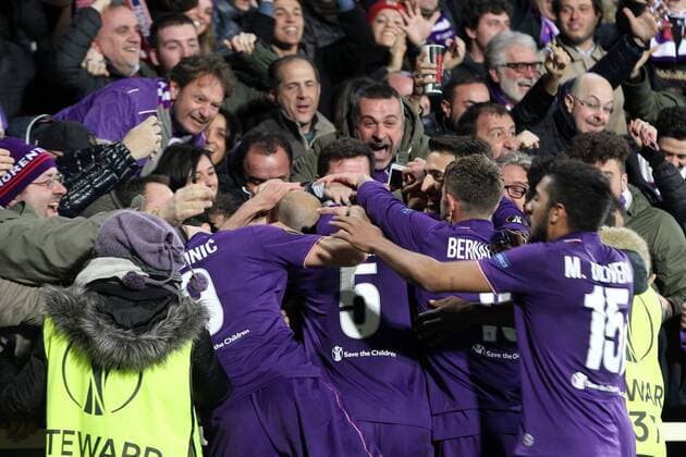 Fußball, EL, AC Florenz - Borussia Mönchengladbach Iglesias Borja Valero Fiorentina goal celebration Fiorentina Firenze 23-02-2017 Stadio Artemio Franchi Fiorentina - Borussia Mönchengladbach Fiorentina - Borussia M gladbach Europa League 2016 2017 - Round of 16 2nd leg lucaxpagliaricci