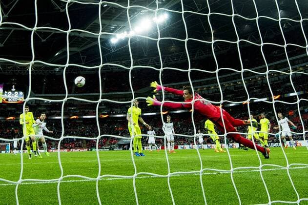 Gent s goalkeeper Lovre Kalinic pictured in action during a game between British team Tottenham and Belgian soccer team KAA Gent, return leg of the 1 16 finals of the Europa League competition, in Wembley stadium, London, Thursday 23 February 2017. Gent won the first leg 1-0. JASPERxJACOBS  x05053690x