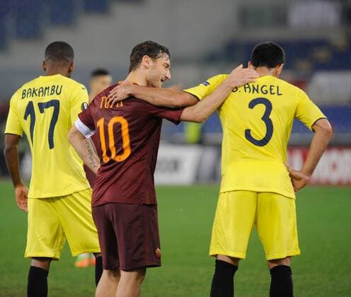 February 23rd 2017, Stadi Olimpico, Rome, Italy, UEFA Europa League, AS Roma versus Villareal; Francesco Totti chats with Jose Angel xActivaxFotox  ActionPlus11849587