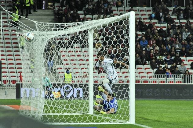 but steve monnie (montpellier) - Fussball Frankreich, Ligue 1, OGC Nice vs. Montpellier HSC - 24 02 2017 NorbertScanella Panoramic 