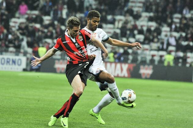 Steve Mounie (montpellier) - arnaud souquet (ogc nice) - Fussball Frankreich, Ligue 1, OGC Nice vs. Montpellier HSC - 24 02 2017 NorbertScanella Panoramic 