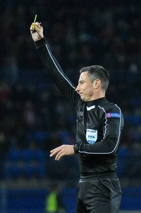 Fußball, EL, Schachtar Donezk - Celta de Vigo February 23, 2017 - Kharkiv, Ukraine - Referee Slavko Vincic during the Europa League Round of 32 reverse match between Shakhtar (Donetsk, Ukraine) and Celta (Vigo, Spain) at Metalist Stadium on February 23, 2017 in Kharkiv, Ukraine Shakhtar Donetsk v Celta Vigo - UEFA Europa League Round of 32: Second Leg  - ZUMAn230 20170223_zaa_n230_649 Copyright: xAnatoliyxCherkasovx