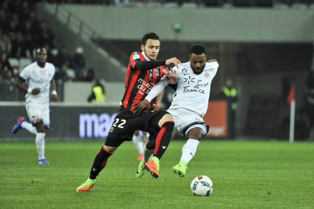 Stephane Sessegnon (montpellier) - anastasios donis (ogc nice) - Fussball Frankreich, Ligue 1, OGC Nice vs. Montpellier HSC - 24 02 2017 NorbertScanella Panoramic 