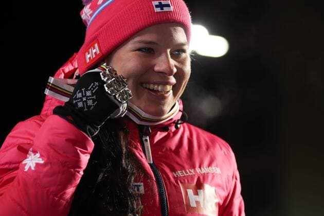 NORDIC SKIING - FIS WC Lahti 2017 LAHTI,FINLAND,25.FEB.17 - NORDIC SKIING, Ski jumping Skispringen Ski nordisch - FIS Nordic World Ski Championships, 7,5+7,5km Skiathlon, ladies, award ceremony. Image shows Krista Parmakoski (FIN). Keywords: medal. GEPAxpictures xDanielxGoetzhaber