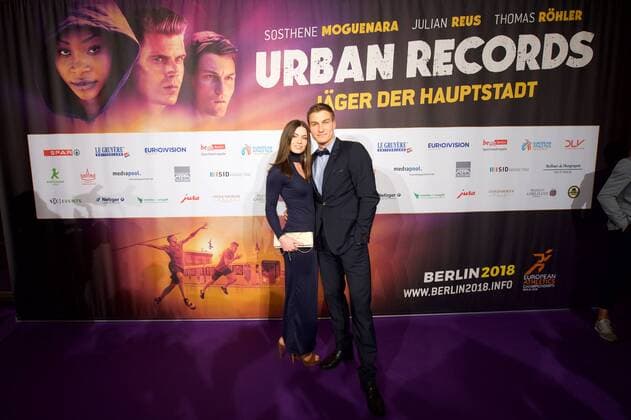 Leichtathletik Berlin 27.02.2017 BEM 2018 Leichtathletik EM 2018 in berlin Weltpremiere von Urban Records Image Film Zoo Palast Berlin Thomas Röhler Speerwurf Olympiasieger mit Freundin Lucia