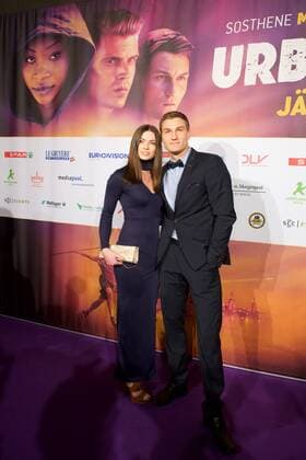 Leichtathletik Berlin 27.02.2017 BEM 2018 Leichtathletik EM 2018 in berlin Weltpremiere von Urban Records Image Film Zoo Palast Berlin Thomas Röhler Speerwurf Olympiasieger mit Freundin Lucia