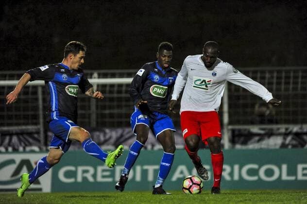 GBOHOU SACKRE (Frejus Saint Raphael) - Ludovic Obraniak (AJ Auxerre) FOOTBALL : Saint Raphael vs AJ Auxerre - 8e Coupe France - 28 02 2017 NorbertScanella Panoramic 
