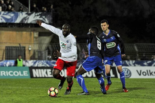 Sackre Gbohou (Frejus Saint Raphael) - Birama Toure (AJ Auxerre) FOOTBALL : Saint Raphael vs AJ Auxerre - 8e Coupe France - 28 02 2017 NorbertScanella Panoramic 
