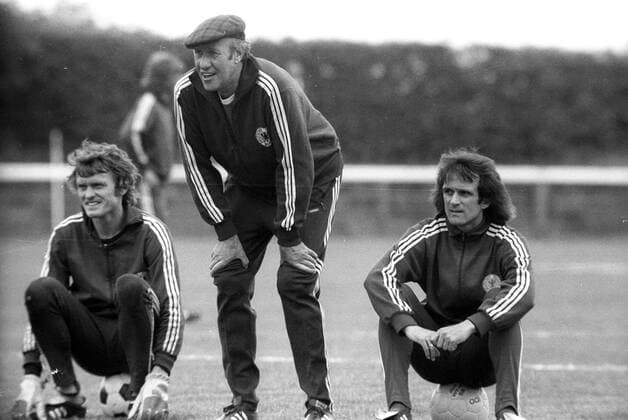 Trainingslager BR Deutschland vor der WM 1974 in Malente, v.li.: Torwart Sepp Maier, Bundestrainer Helmut Schön und Wolfgang Overath