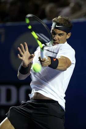 Spanish tennis player Rafael Nadal returns the ball to Croatian Marin Cilic during their Mexico Tennis Open semifinal match in Acapulco, Guerrero, Mexico, 03 March 2017. MEXICO TENNIS OPEN SEMIFINALS !ACHTUNG: NUR REDAKTIONELLE NUTZUNG!  Copyright: xJosexMendezx MEX010 20170304-636241932654594125