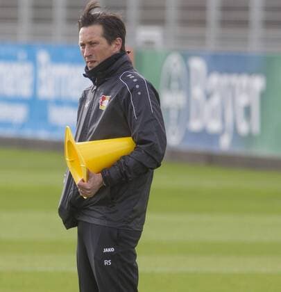 Training Bayer Leverkusen Datum: 05.03.2017 Trainer Roger Schmidt (Bayer Leverkusen)