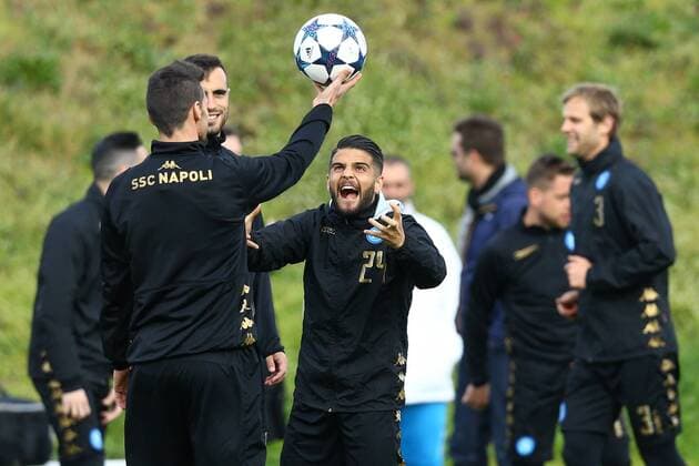 Bilder des Tages - SPORT March 6, 2017 - Naples, Italy - Uefa Champions League: training session in view of the Round of 16 2nd leg match vs Real Madrid Lorenzo Insigne at Castelvolturno Center in Naples, Italy on March 6, 2017. Champions League: Napoli training  - ZUMAn230 20170306_zaa_n230_129 Copyright: xMatteoxCiambellix