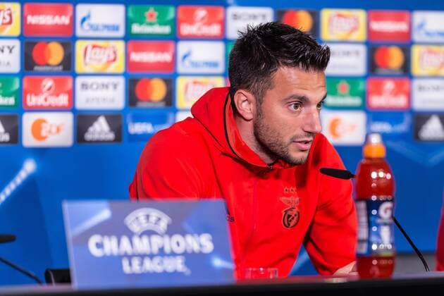 Dortmund, Deutschland 07.03.2017, UEFA Champions League - 2016 17, Pressekonferenz zum Spiel BV Borussia Dortmund - Benfica Lissabon, Andreas Samaris (BLS) im Interview ( DeFodi507