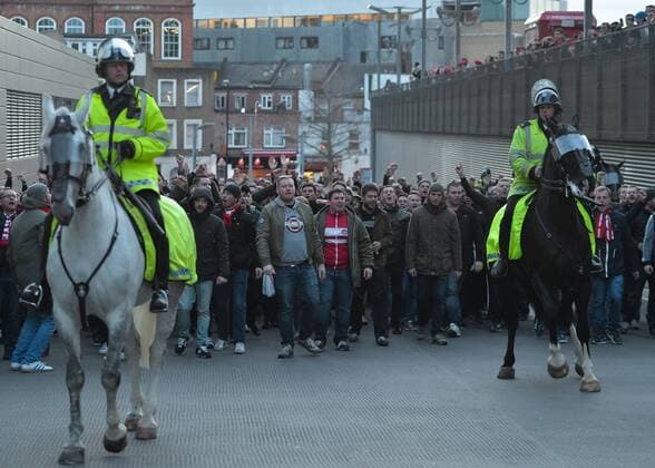 Bilder des Tages - SPORT Bayern Munich fans arrive at the Emirates Stadium before the UEFA Champions League Round of 16 Game 2 match between Arsenal and Bayern Munich at the Emirates Stadium, London, England on 7 March 2017. Copyright: xVincexMignottx 14440004