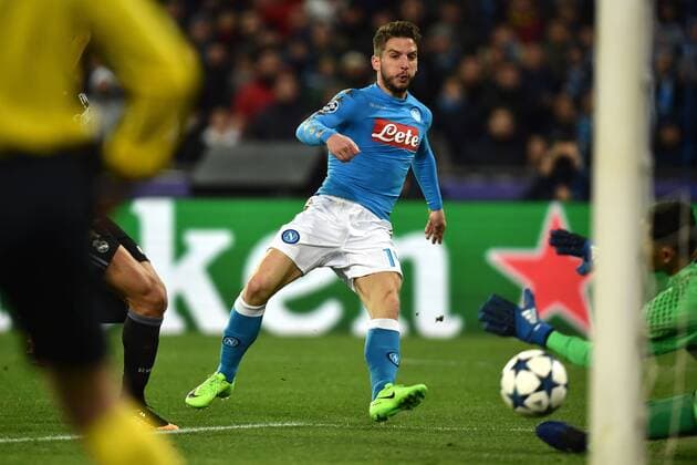 Fußball, CL, SSC Neapel - Real Madrid Gol Dries Mertens Napoli Goal celebration Napoli 07-03-2017 Stadio San Paolo Uefa Champions League 2016 2017 Round of 16 SSC Napoli - Real Madrid AndreaxStaccioli